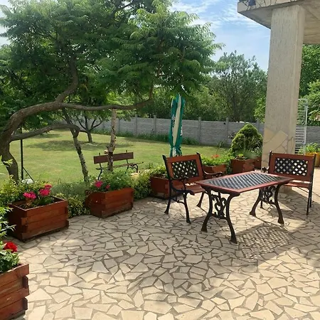Apartment - Csendes, Kenyelmes Csaladi Haz *