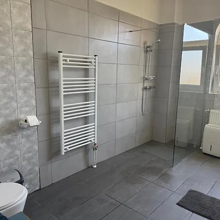 Appartement - Csendes, Kényelmes Családi Ház Erd